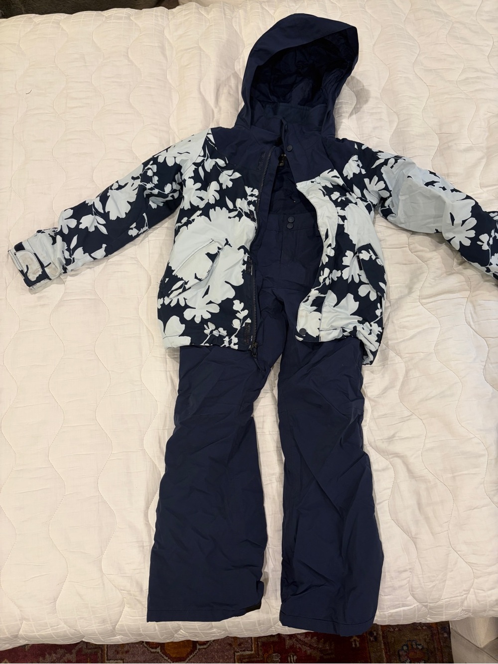 Burton Jacket and Snow Pant set with White Girls Medium Snowboard Ski